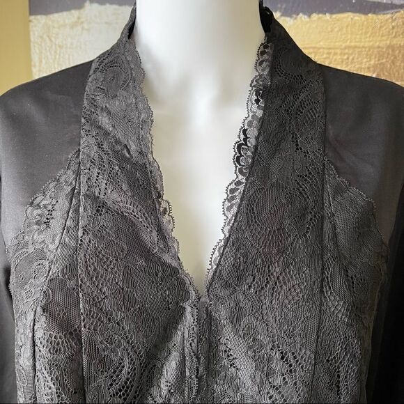 Antonio Milani Black Lace Front V-Neck Blouse - Picture 6 of 9